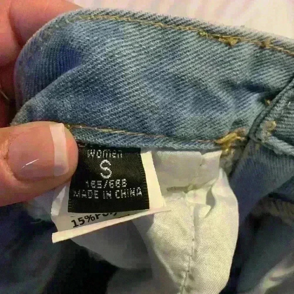 Shein woman’s jeans size small - Picture 3 of 3